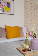 Spacious 3BR Atrium Penthouse Balcony Cismigiu