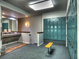 Ski-in/ski-out Mountain Side - Winter Shuttle Wifi Fireplace