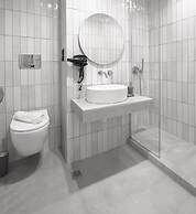 Esther Suites, Nilie Hospitality MGMT