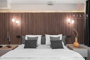 Esther Suites, Nilie Hospitality MGMT