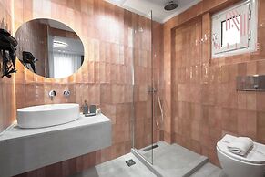 Esther Suites, Nilie Hospitality MGMT