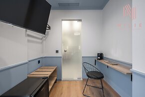 Esther Suites, Nilie Hospitality MGMT