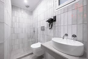 Esther Suites, Nilie Hospitality MGMT