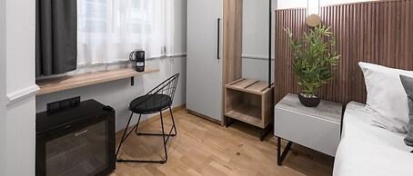 Esther Suites, Nilie Hospitality MGMT