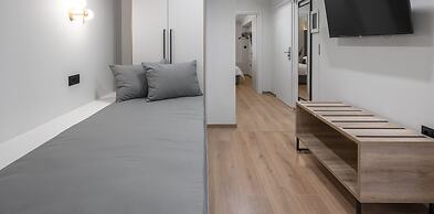 Esther Suites, Nilie Hospitality MGMT