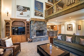 9201 - Silver Aspen - Five Bedroom + Loft Luxury Townhome 4 Hotel Room