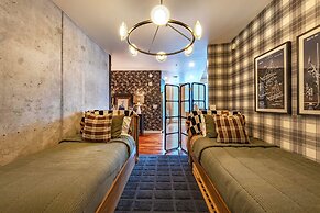 Doppio Perch 1 Bedroom Condo