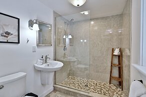 Mountainview Escape 4 Bedroom Home