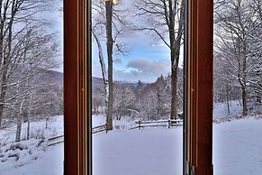 Mountainview Escape 4 Bedroom Home