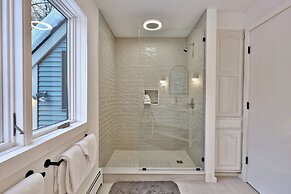 Mountainview Escape 4 Bedroom Home