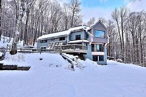 Mountainview Escape 4 Bedroom Home