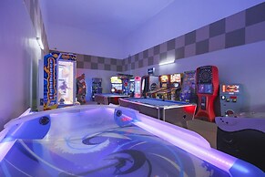 Phoenix Ii 2088 3 Bedroom Condo