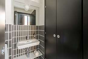 Bright Studio With gym and Coworking, Milan