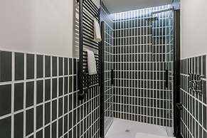 Bright Studio With gym and Coworking, Milan