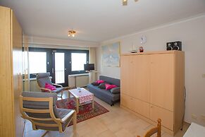 Huize Noordzee Located Directly on the Beach