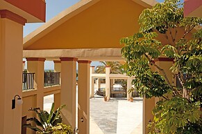 Pretty Villa With Balcony