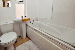 Exeter Terrace Retreat - 4 Bedroom House