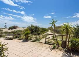Studio in Marbella Beachfront With Pool
