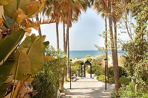 Studio in Marbella Beachfront With Pool