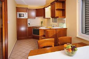 Fontana Bayside Park