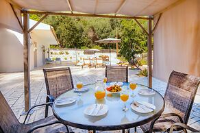 Villa Kambos Saint Stephanos