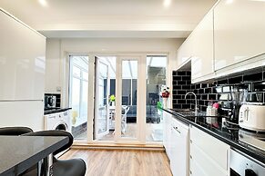 Warland House London