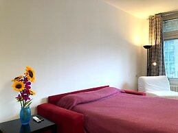 Ponale 52 bright studio