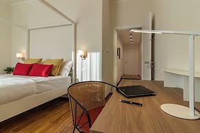 Il Faro luxury rooms & lounge