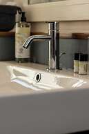 Il Faro luxury rooms & lounge