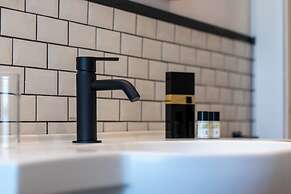 Il Faro luxury rooms & lounge