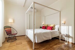 Il Faro luxury rooms & lounge