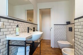 Il Faro luxury rooms & lounge