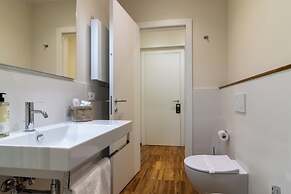 Il Faro luxury rooms & lounge