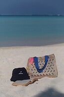 Arrival Beach and Spa at Gulhi