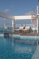 Arrival Beach and Spa at Gulhi