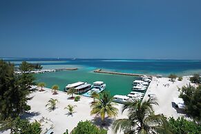 Arrival Beach and Spa at Gulhi