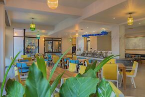 Arrival Beach and Spa at Gulhi