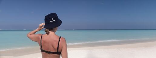 Arrival Beach and Spa at Gulhi