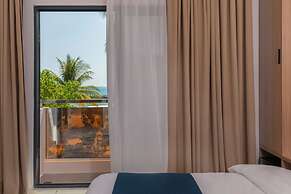 Arrival Beach and Spa at Gulhi