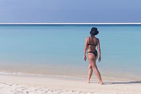 Arrival Beach and Spa at Gulhi