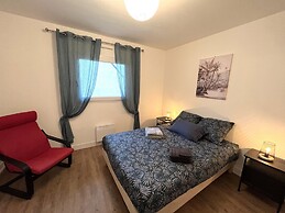 Single Storey House With Garden