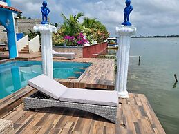 Hotel River Blue