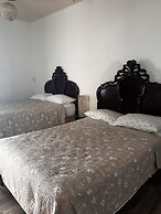 Hotel River Blue