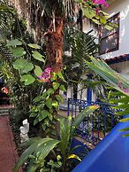 Hotel River Blue