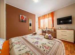 Beautiful Cottage in Nature