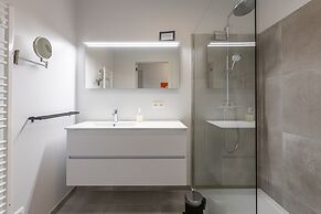 Newly Built Flat Near the City Centre