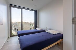 Newly Built Flat Near the City Centre