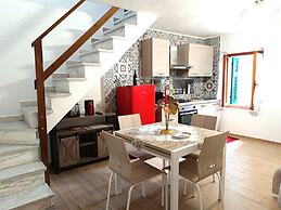 Cosy Holiday Home in Equi Terme With Terrace