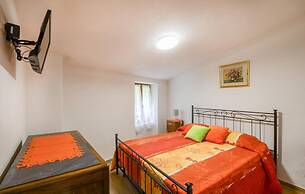 Cosy Holiday Home in Equi Terme With Terrace