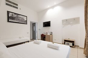 Merulana 43 - Guest House